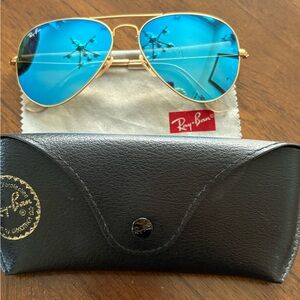 Ray-Ban Aviators with Reflective Blue Lenses